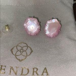 🔥SOLD🔥 Kendra Scott Lilac Mother of Pearl Morgan